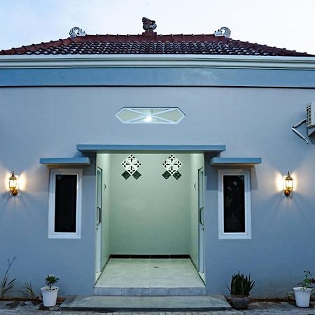 Sitiinggil Guest House Syariah Tegal  Exterior photo